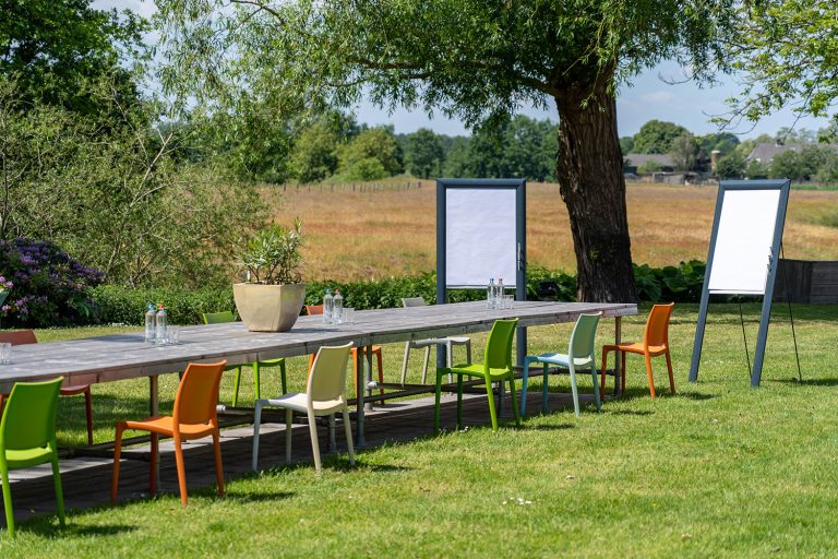Buiten vergaderen bij De Ruwenberg